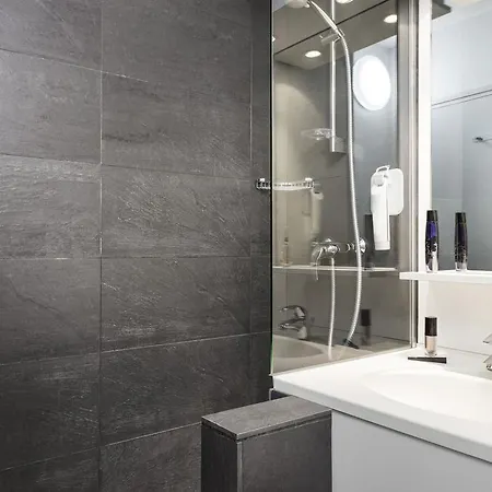 Ibis Styles Centre 3*