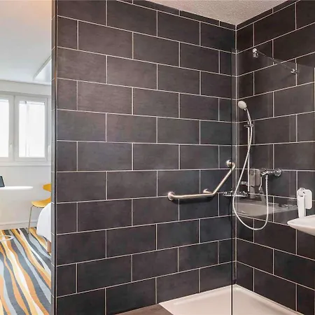 Ibis Styles Centre 3*