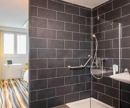 Ibis Styles Centre 3*