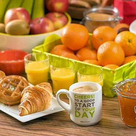 Ibis Styles Centre 3*