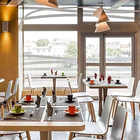 Ibis Styles Centre 3*