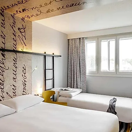 Ibis Styles Centre 3*
