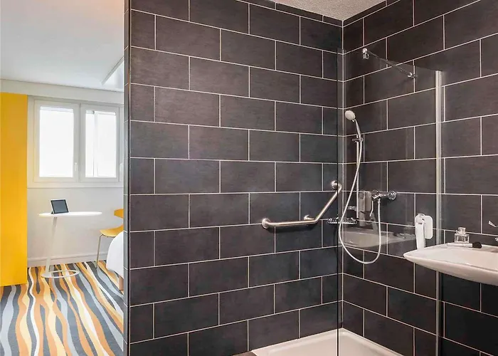 Ibis Styles Centre 3*